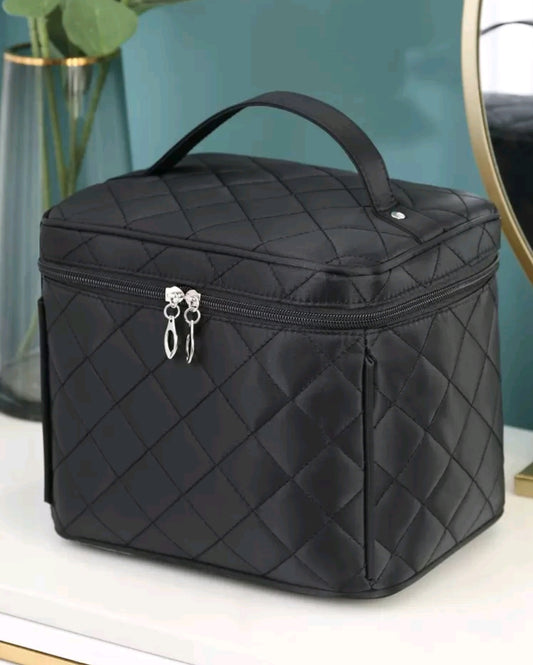 1pc barrel shape skincare bag